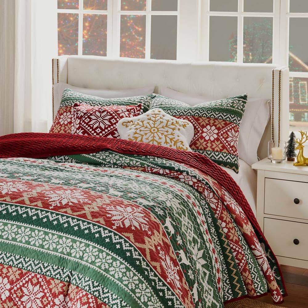 Fair Isle Red and Green Reversible Twin Microfiber Quilt Set