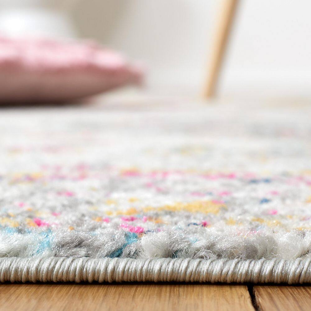 Elegant Gray Synthetic 10' x 14' Easy-Care Paisley Area Rug