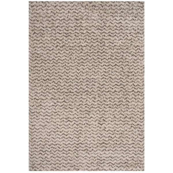 SAFAVIEH Hudson Shag Ivory/Gray 5 ft. x 8 ft. Geometric Striped Chevron Area Rug