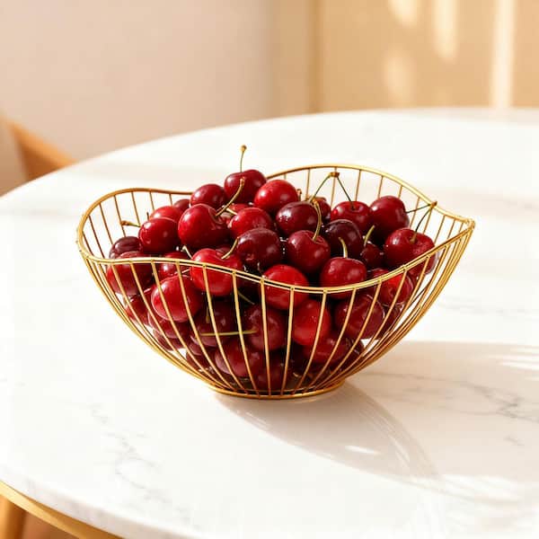 1 Piece Gold Metal Wire Fruit Basket, Fruit Bowl for Kitchen Counter, Vegetable Bowls for Fruits, Veggies, Snacks
