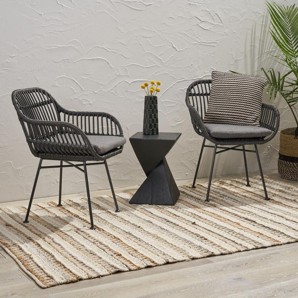 Modern Zhu Plush Synthetic Indoor Rug in Jewel Tones