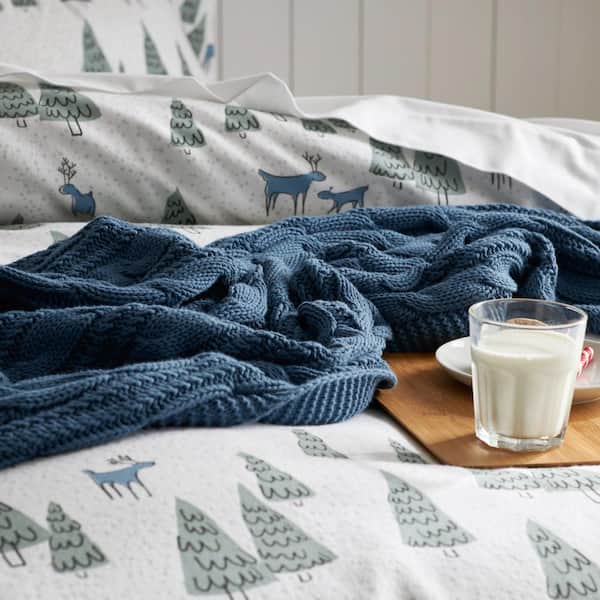 Chunky Cable Knit Cotton Throw