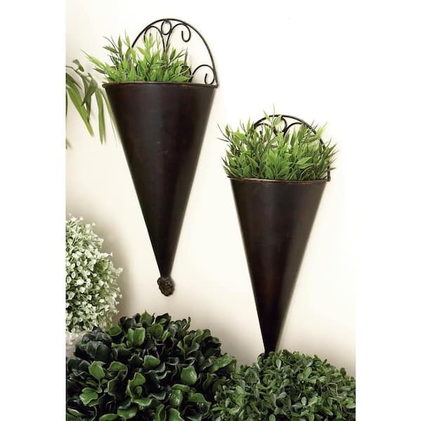 15in. Medium Black Metal Scroll Indoor Outdoor Cone Wall Planter (2- Pack)
