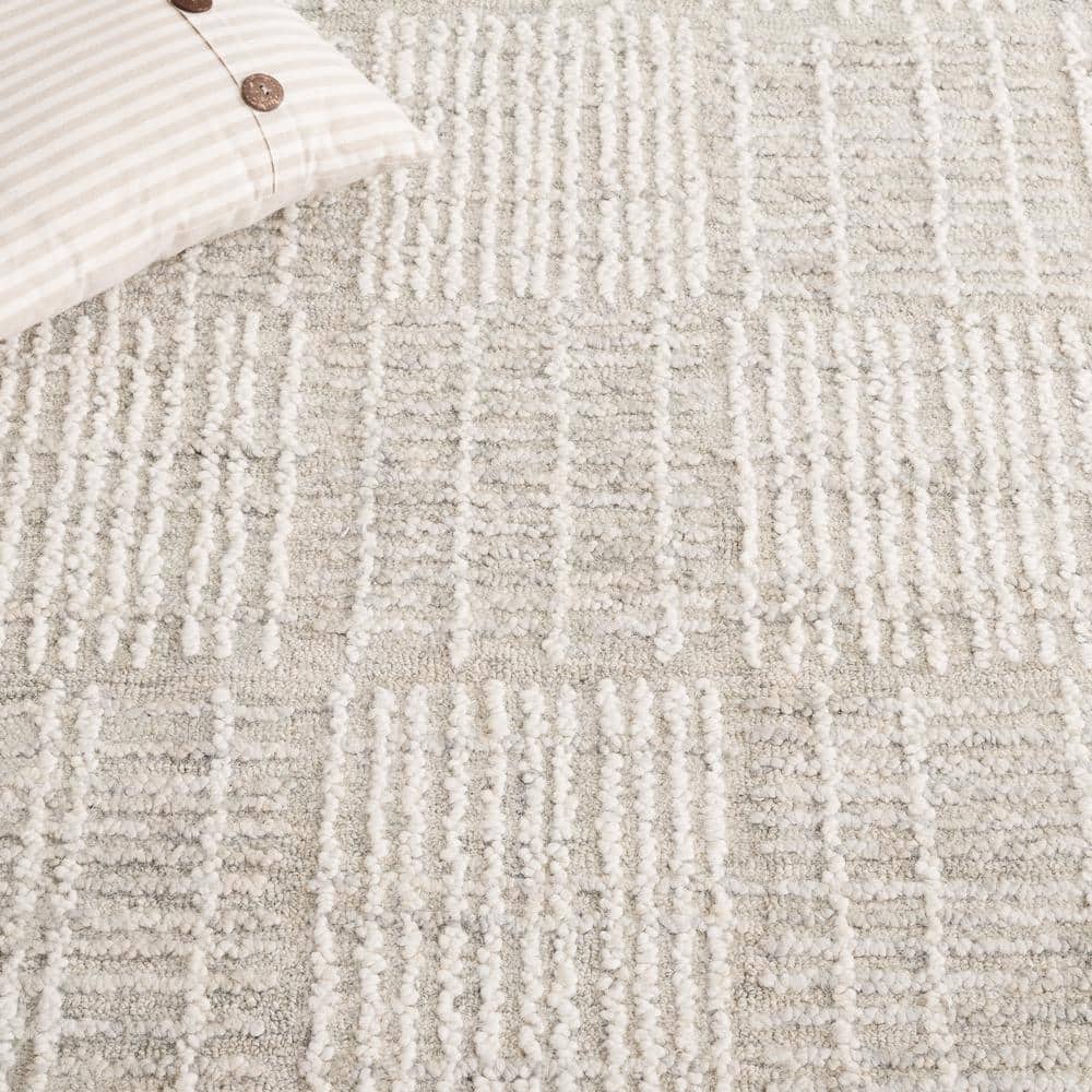 Grey and Ivory Abstract Handmade Wool Tufted 4' x 6' Rug