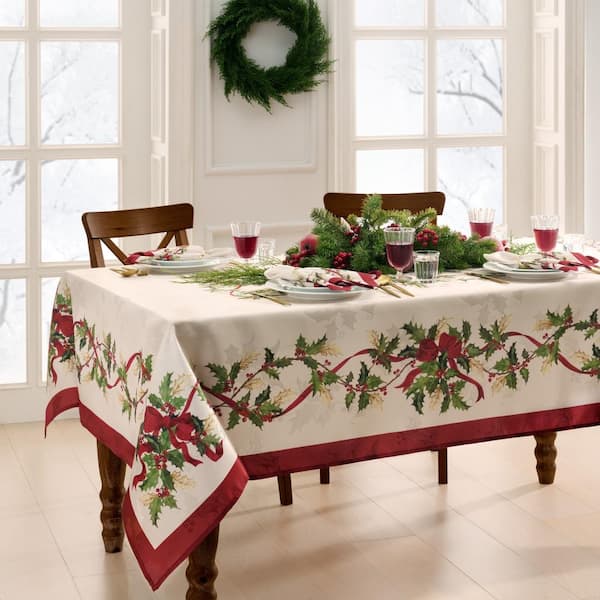 Villeroy & Boch Winter Bows and Garland Tablecloth, Multicolor - 60"W x 84"L
