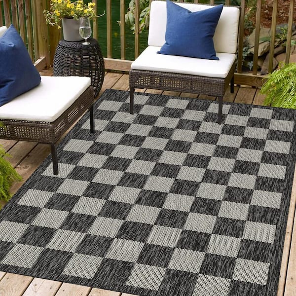 Daisy Black and Ivory 6 ft. x 9 ft. Indoor/Outdoor Area Rug