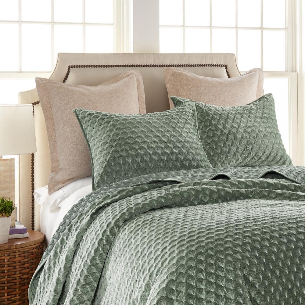 - Merano Quilt - King - Quilted Velvet - Seafoam Green - Quilt Size 106x92in. - Polyester Velvet