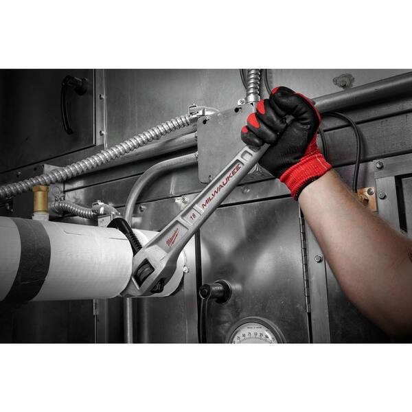 thumbnail image 2 of Milwaukee 48-22-7171 Steel Offset Hex Pipe Wrench – Red/Black, 1-Year Warranty 2 of 5