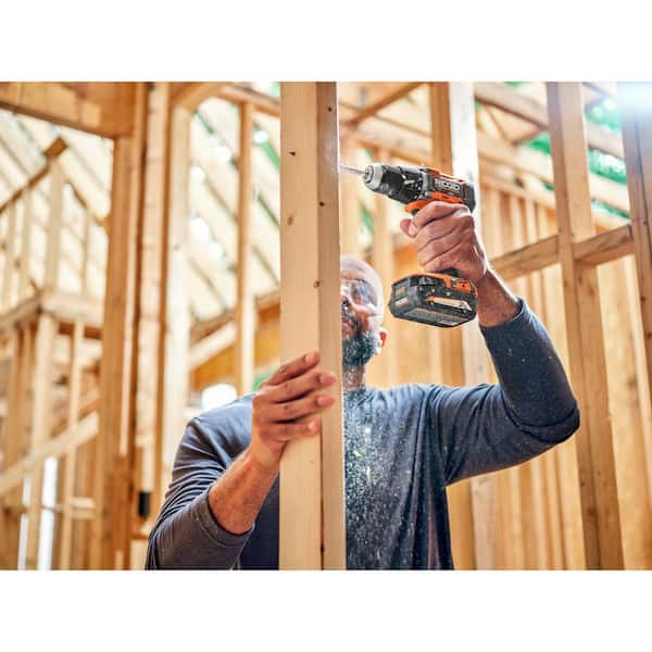 RIDGID 18V Cordless 1/2 in. Drill/Driver Kit with 2.0 Ah Battery