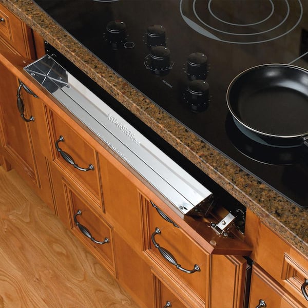 https://images.thdstatic.com/productImages/e0f98463-8d1c-4a1a-a4c1-8becba104782/svn/rev-a-shelf-pull-out-cabinet-drawers-6581-25-52-40_600.jpg