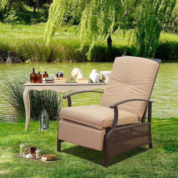 https://images.thdstatic.com/productImages/e1080333-2fa8-4dae-bdc0-9ad8c02f6340/svn/bansa-rose-outdoor-lounge-chairs-zjlyvn11252-44_600.jpg