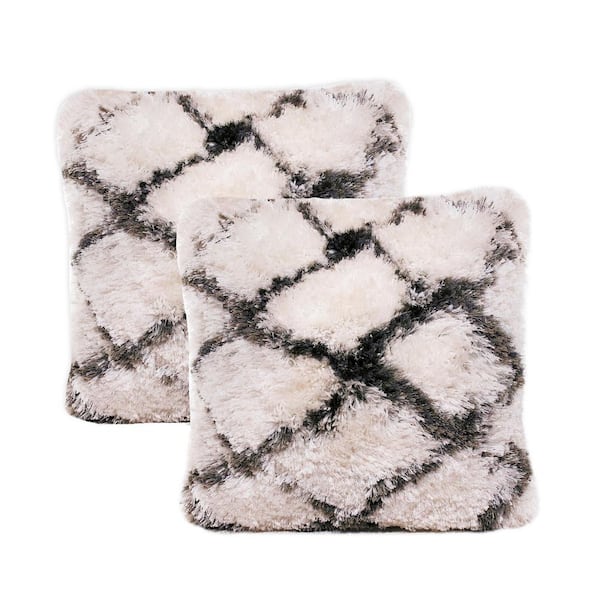 Unbranded Soft Shag White/Black Diamond Polyester 20 in. x 20 in. Indoor Throw Pillow (Set of 2)