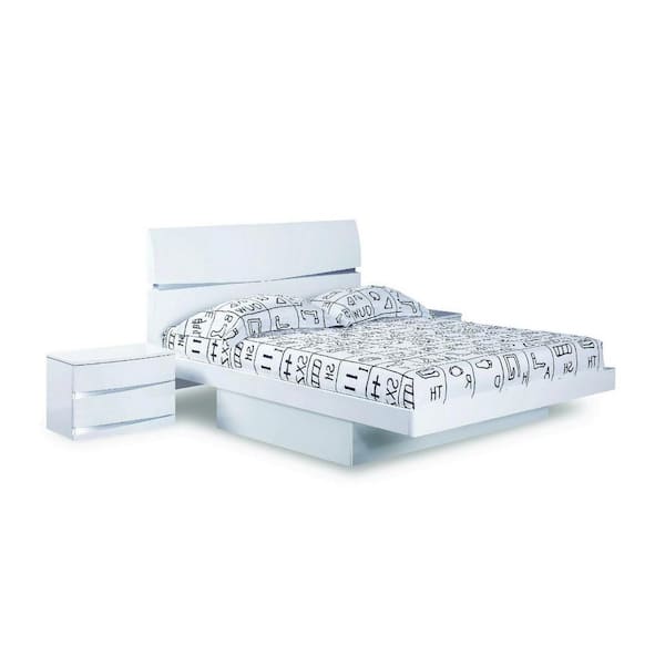 Charlie White Queen Platform Bed