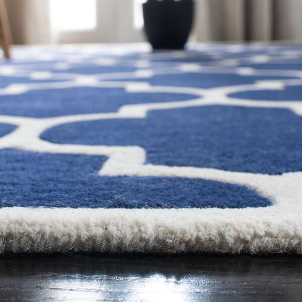 Safavieh Chatham Blue & Ivory 4' x 6' Rug