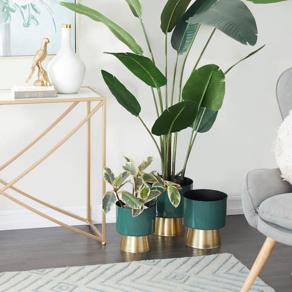 Litton Lane 11 in., 10 in., and 9 in. Medium Green Metal Planter with Gold Base (3- Pack)