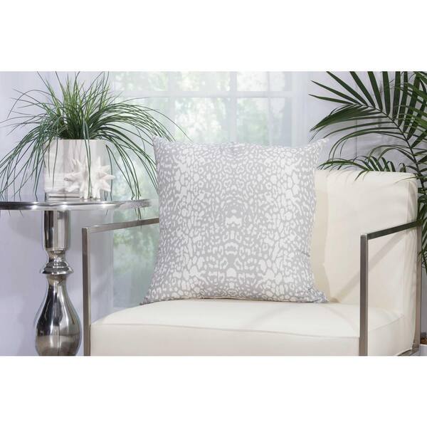 Mina Victory Leopard Grey Polyester Indoor/Outdoor Throw Pillow