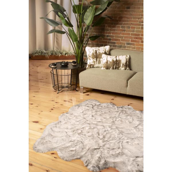 Gordon Gradient Grey 6'x6' Octo Faux SheepskinArea Rug