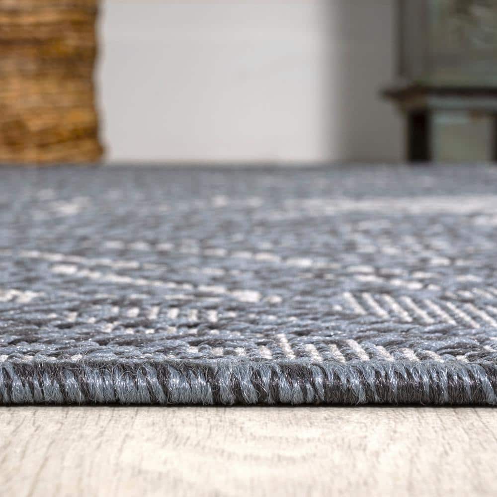 Modern Floral Gray Synthetic 5' x 8' Indoor/Outdoor Area Rug