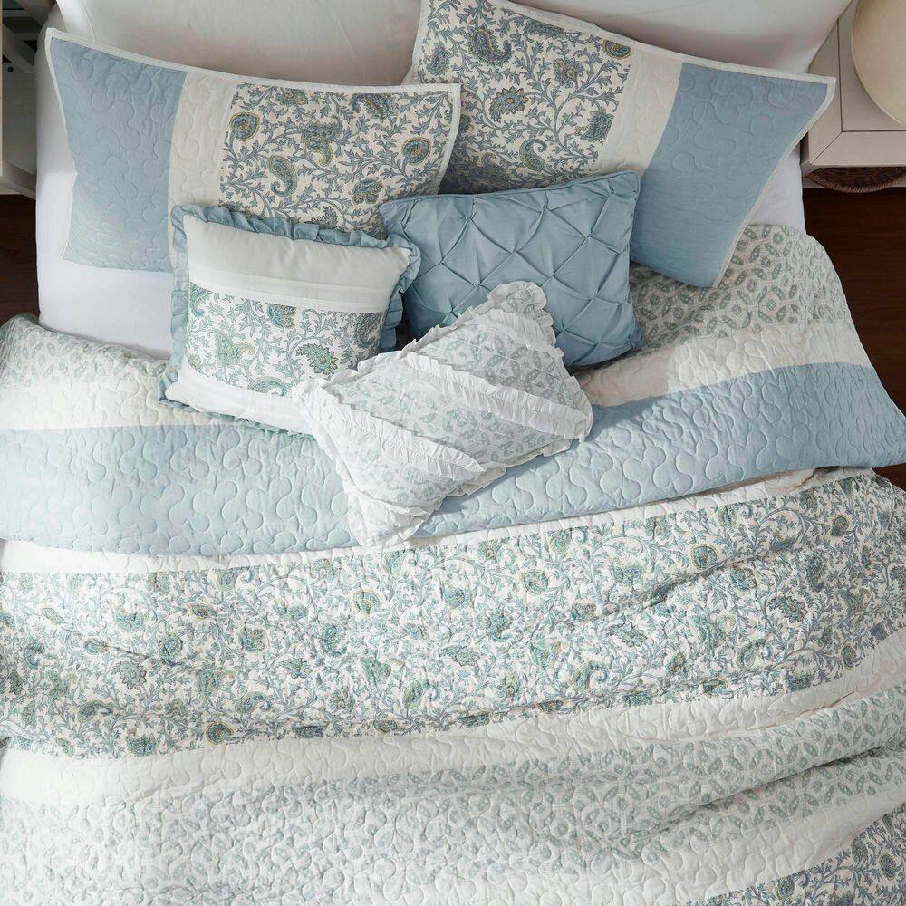 Shabby Chic Blue Paisley Full/Queen Cotton Percale Quilt Set with Decorative Pillows