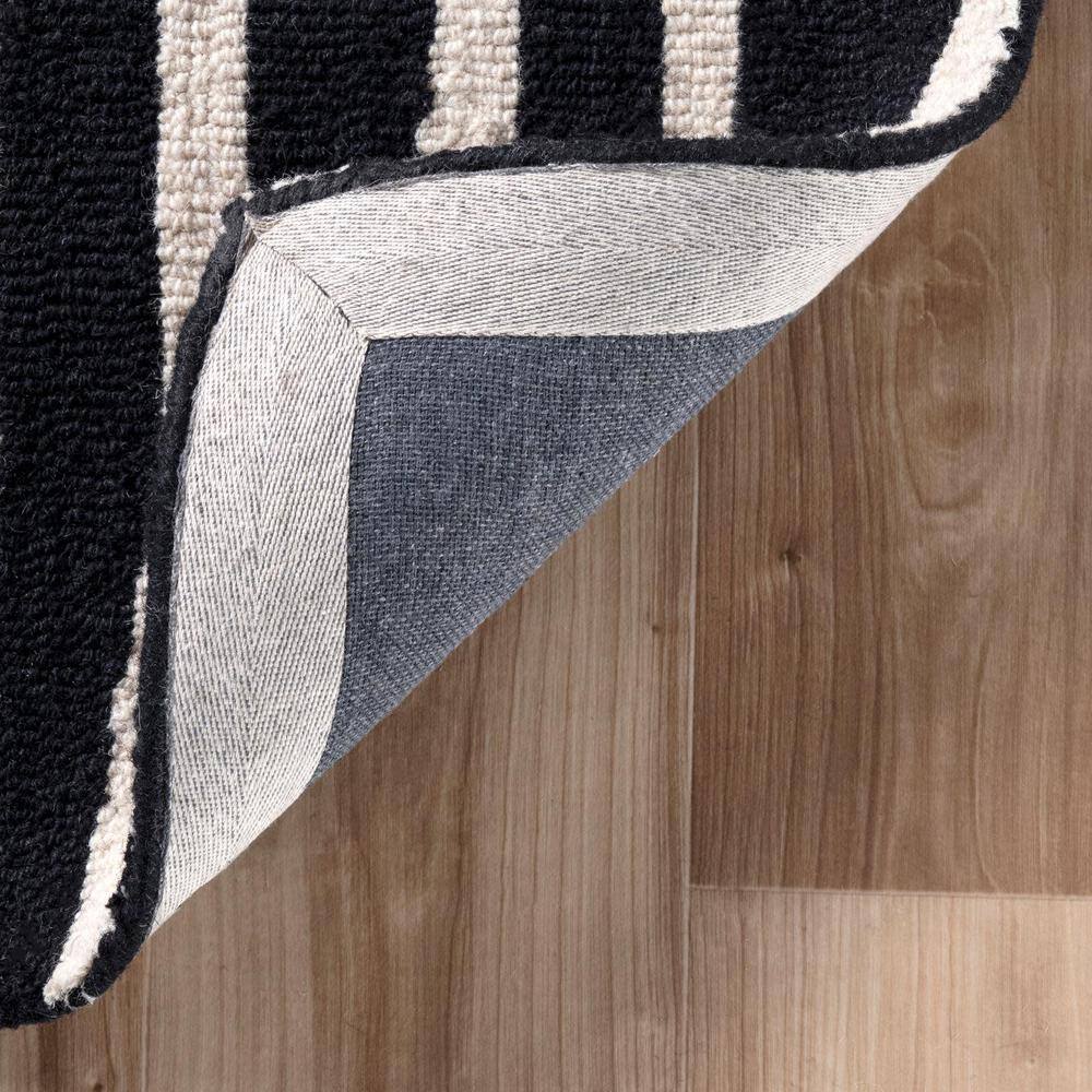 Handmade Tufted Geometric Black Wool Runner Rug 2' 6" x 6'
