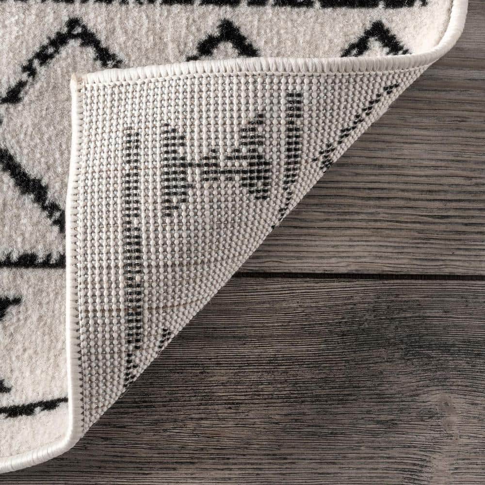 Gray Rectangular Stain-Resistant Synthetic Area Rug