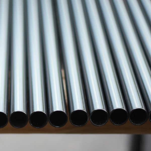 NUVO IRON 32 in. x 3/4 in. Galvanized Round Balusters with Plastic End Caps (10-Pack)