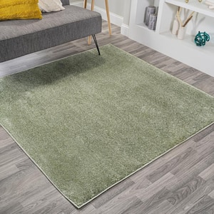 Haze Solid Low-Pile Green 5 ft. Square Area Rug