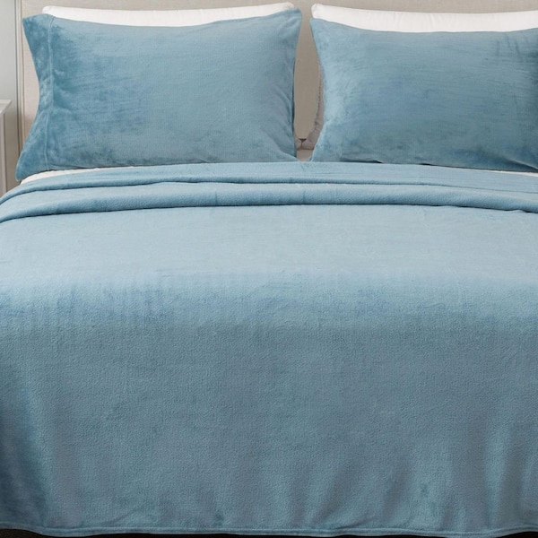 Blue Ultra Soft Solid Color Velvet Plush Polyester Queen Bed Sheet Set