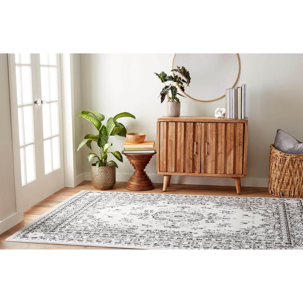 Gray Synthetic Stain-Resistant Traditional Medallion Area Rug