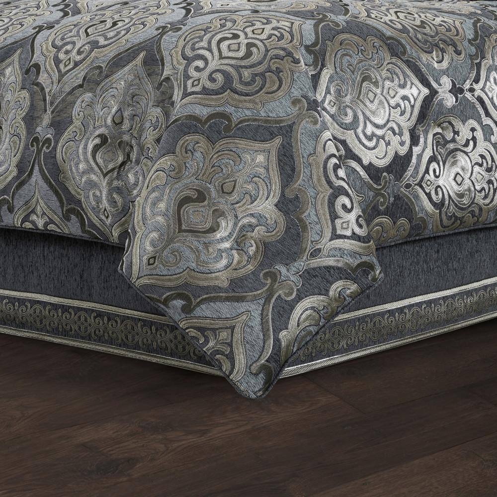 King Powder Blue Microfiber Comforter Set with Shams and Bedskirt
