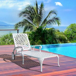 Aluminum Cast Outdoor Lounge Chair in White Set of 1