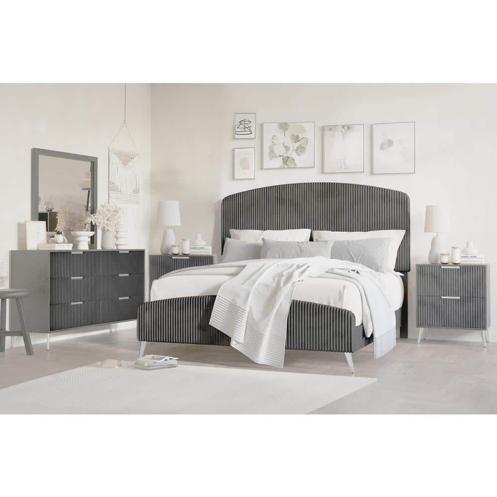 New Classic Furniture Kailani 5-Piece Gray King Wood Bedroom Set (Bed, Dresser, Mirror, 2 Nightstands) price history on PriceWatchPro