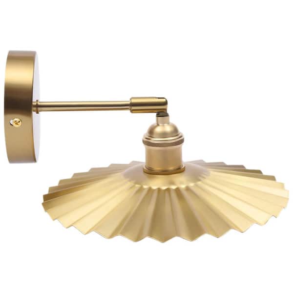 OUKANING 8.66 in. 1-Light Brass Vintage Flower Shape Split Design Wall Sconce with Metal Shade for Living Room Hallway Bedside
