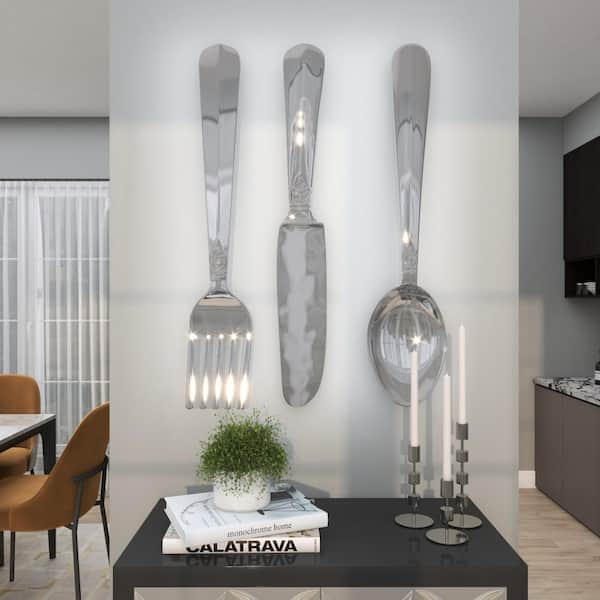 Litton Lane Aluminum Silver Knife, Spoon and Fork Utensils Wall