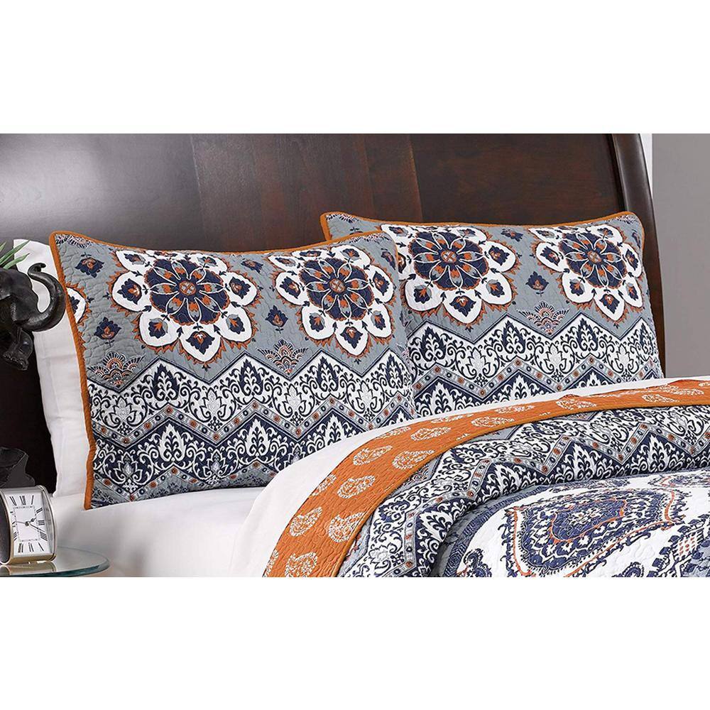 Medina Full Reversible Cotton Quilt Set in White and Saffron