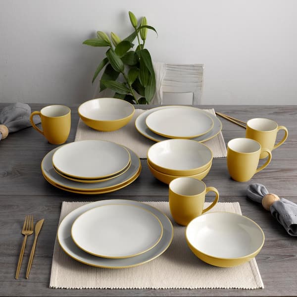 Noritake Colorwave Mustard 10.5 in. (Yellow) Stoneware Coupe
