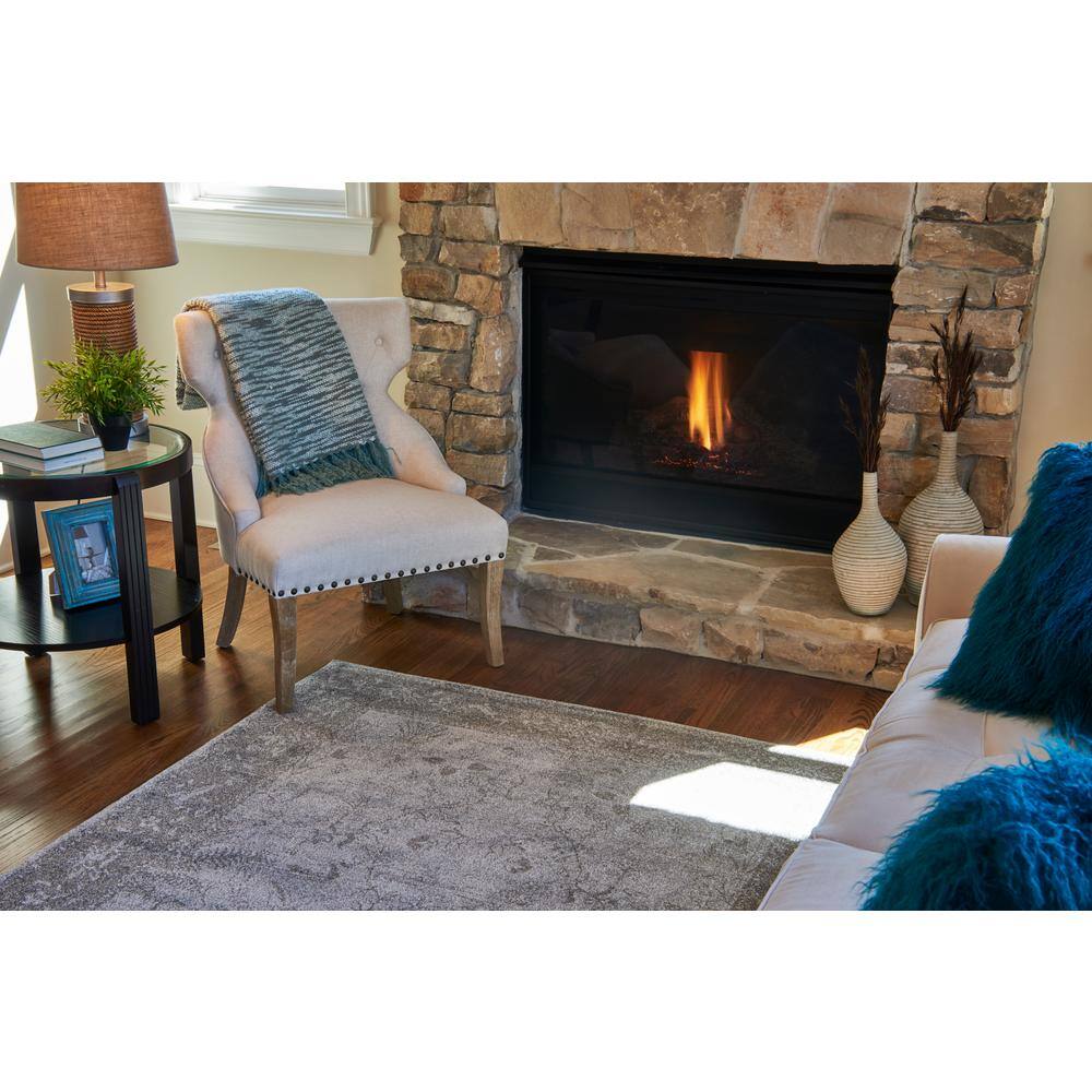 La Jolla Light Gray Floral Reversible Synthetic Rug, 7x10 ft
