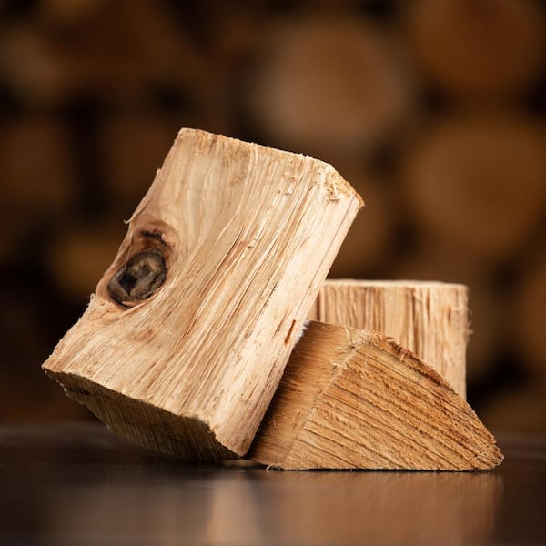 https://images.thdstatic.com/productImages/e1ec3055-3837-47de-a440-1ec2deb1b2b0/svn/cutting-edge-firewood-grilling-wood-bcnkhs-76_600.jpg