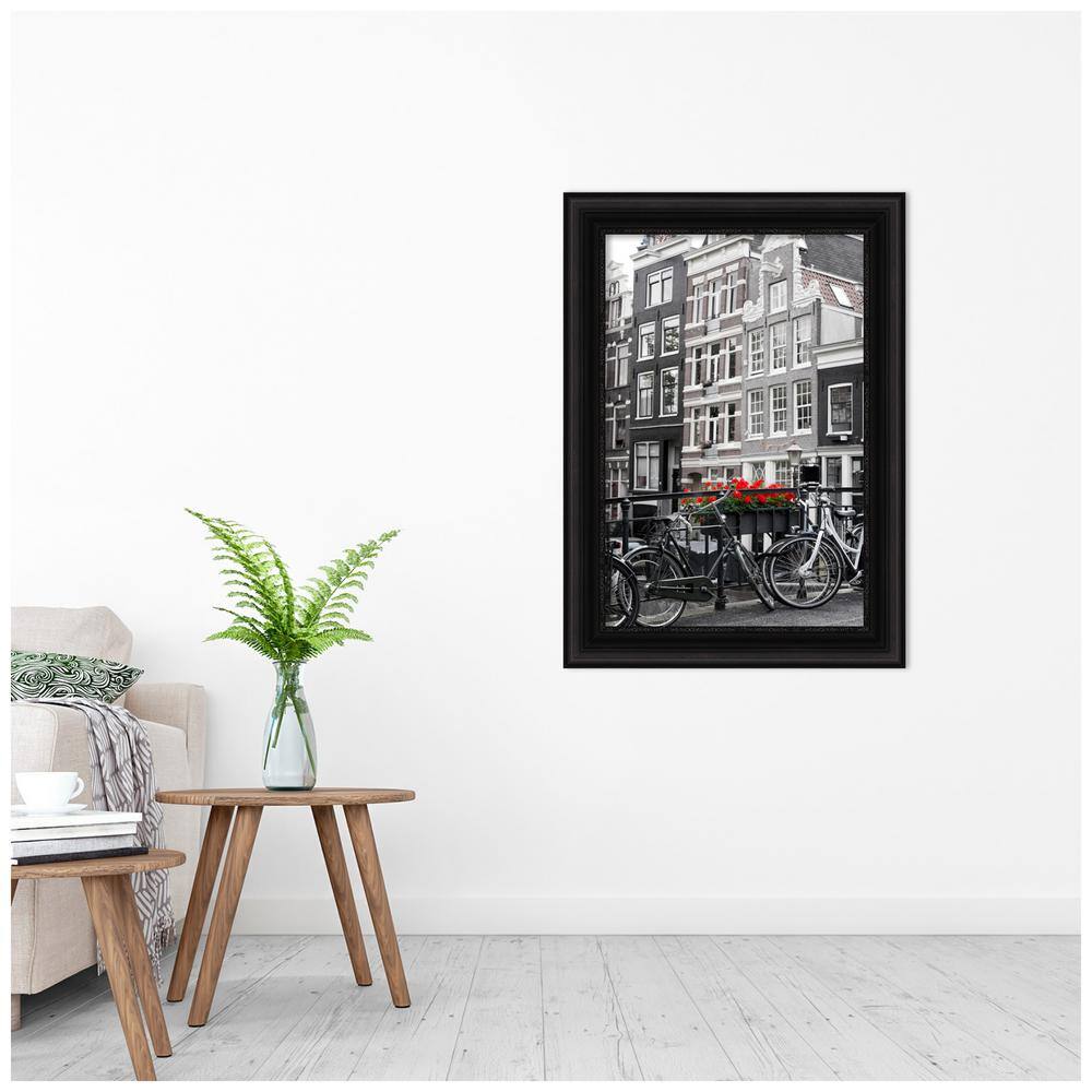 Parlor Black Ornate Scalloped Wall Picture Frame
