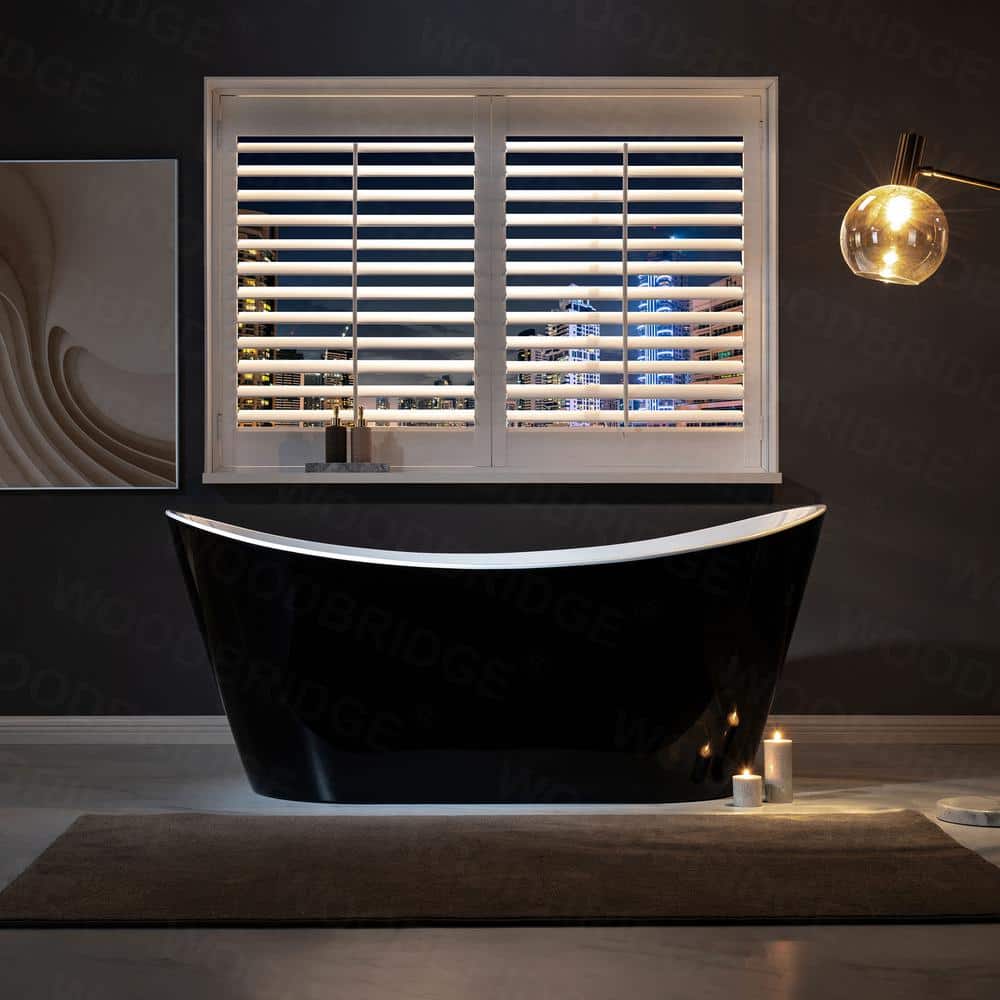 67'' x 31.5'' Freestanding Soaking Acrylic Bathtub