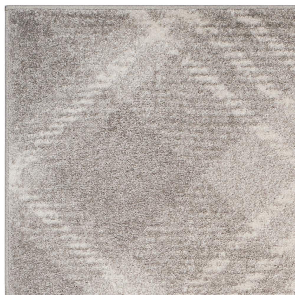 Adirondack Light Grey & Ivory Easy-Care Synthetic Area Rug, 6' x 9'