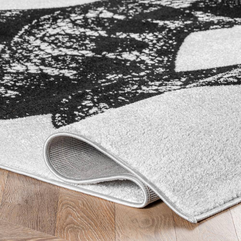 Serpent Charmer Black and White Synthetic Area Rug, 3' x 5'