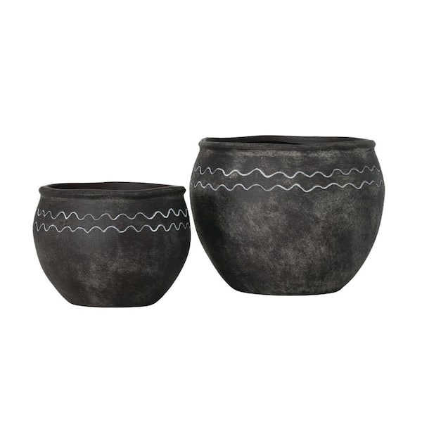 8 in. and 6 in. Modern Wave Clay Planter Set of 2, Black