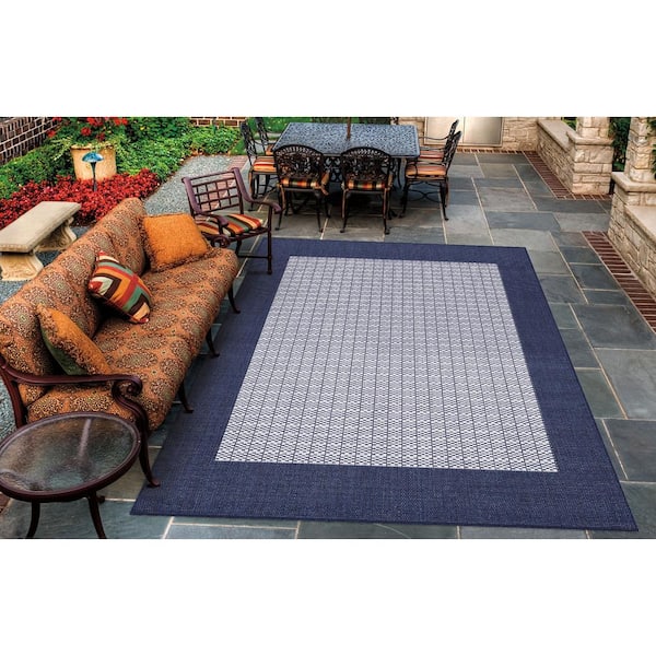 Recife Checkered Field Ivory-Indigo 9 ft. x 9 ft. Round Indoor/Outdoor Area Rug