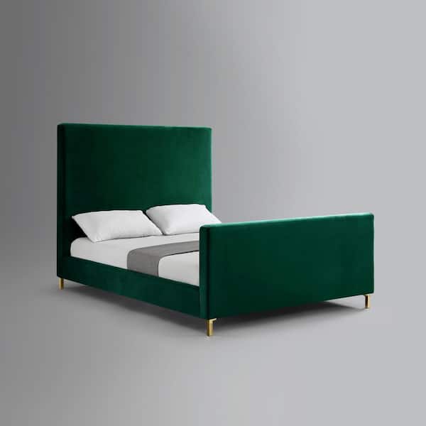 Stefania Hunter Green Queen Size Velvet Platform Bed