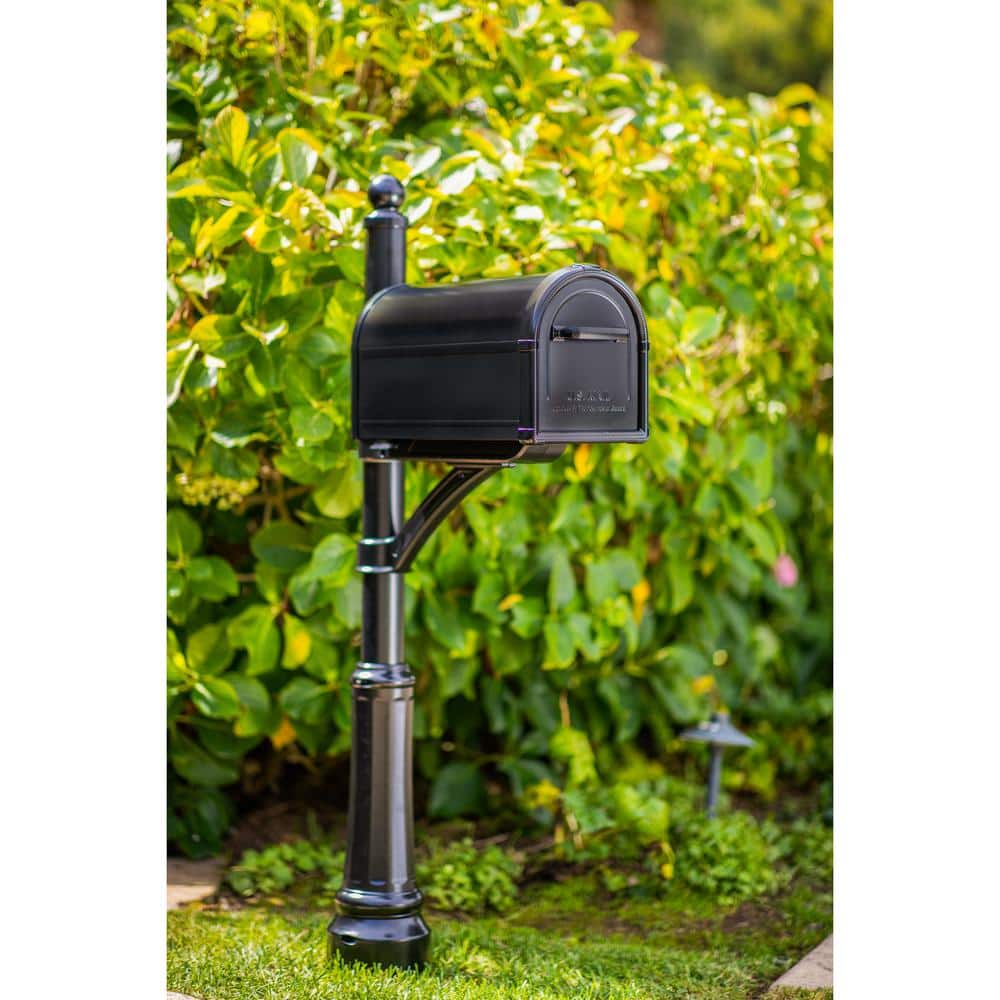 Hillsborough Black Large Aluminum Post Mount Mailbox