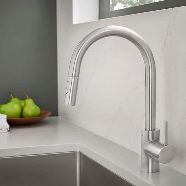Concetto Single-Handle Pull-Out Sprayer Kitchen Faucet 1.75 GPM in Super Steel Infinity