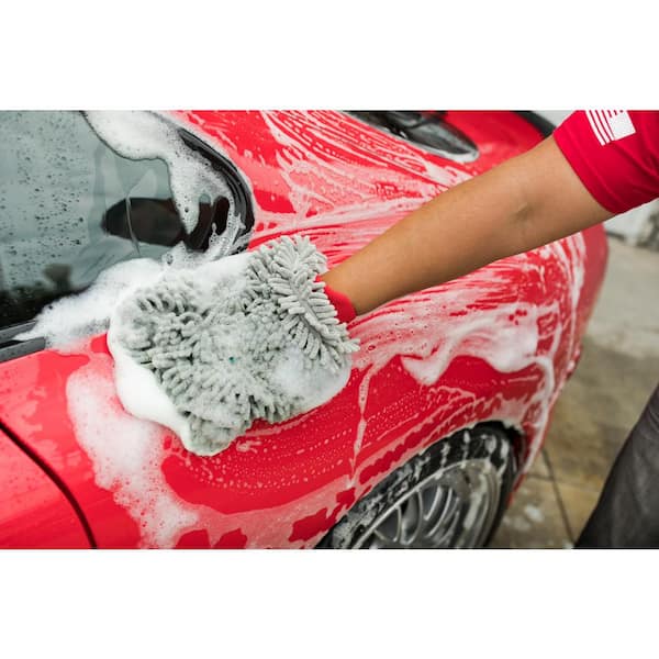 Putting the 'foam' in foaming brush - Professional Carwashing & Detailing