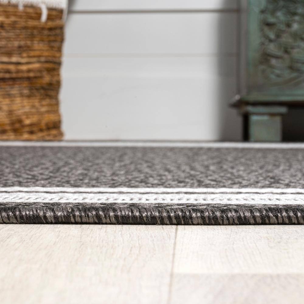 Modern Black and Cream Stripe Synthetic 5x8 Indoor/Outdoor Rug