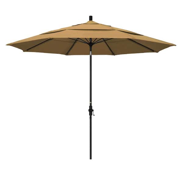 California Umbrella 11 ft. Fiberglass Collar Tilt Double Vented Patio Umbrella in Straw Olefin